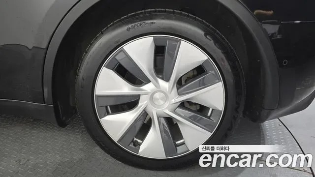 Tesla Y RWD, миниатюра 16