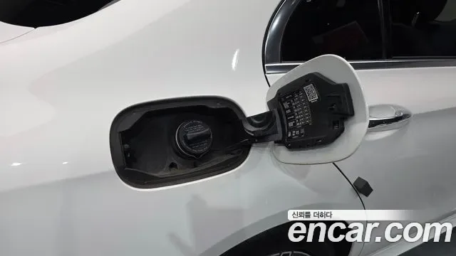 Mercedes-Benz E-Class E250 AMG Line, миниатюра 8
