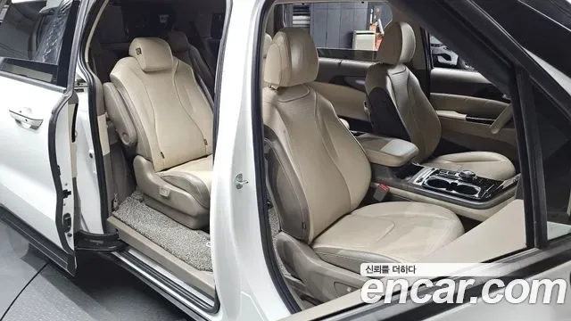 Kia Carnival дизель 9 мест Signature, миниатюра 9
