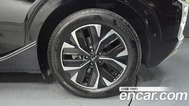 Kia EV6, миниатюра 4