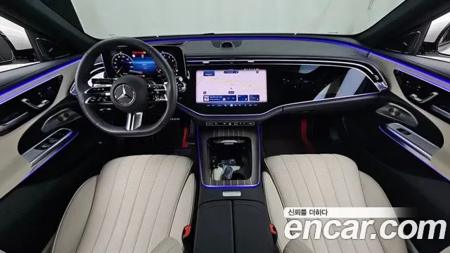 Mercedes-Benz E-Class E300 4MATIC AMG Line, миниатюра 12