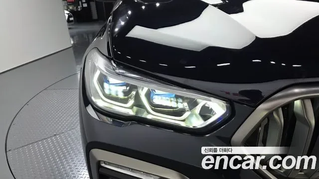BMW X6 M50i, миниатюра 12