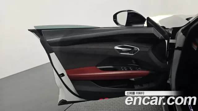 Audi e- GT Premium, миниатюра 17