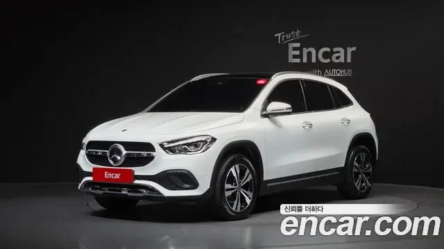 Mercedes-Benz GLA GLA220