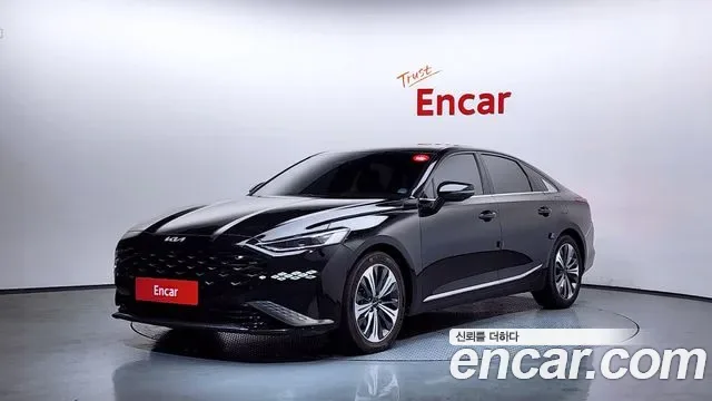Kia K8 гибрид Signature