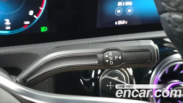 Mercedes-Benz A-Class A220, миниатюра 7