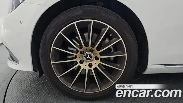 Mercedes-Benz E-Class E250, миниатюра 4