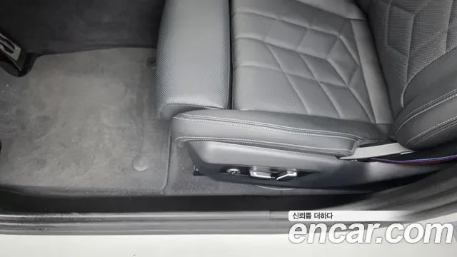 BMW 5 (G60) 520i, миниатюра 14