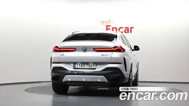 BMW X6 M50i, миниатюра 18