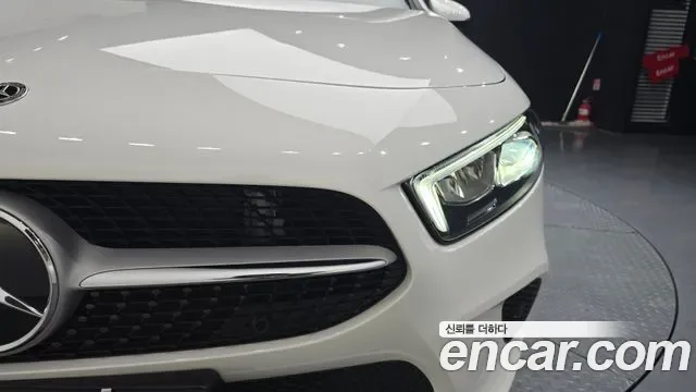 Mercedes-Benz A-Class A220, миниатюра 7