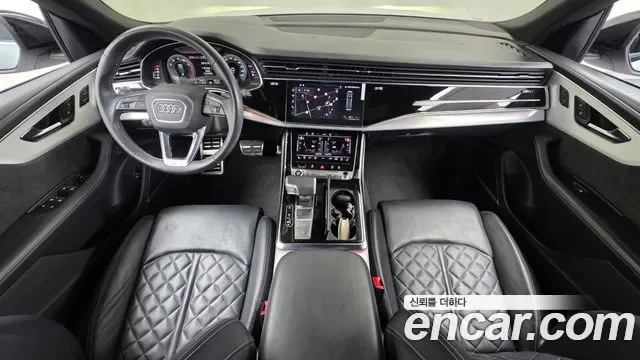 Audi Q8 55 TFSI Premium, миниатюра 4