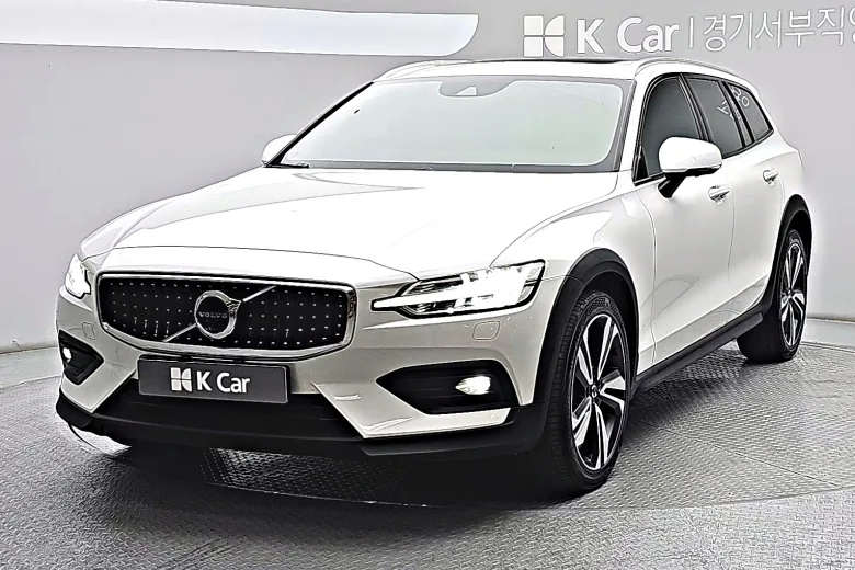 Volvo V60 бензин 4WD B5 AWD