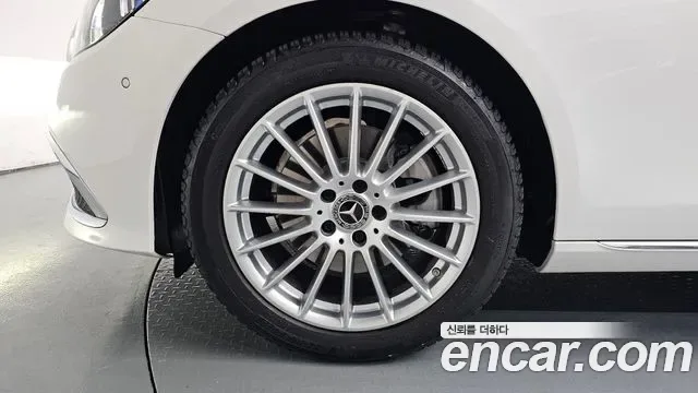 Mercedes-Benz E-Class E250, миниатюра 26