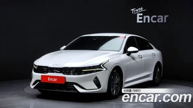 Kia K5 гибрид III Prestige