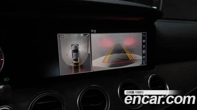 Mercedes-Benz E-Class E300 4MATIC, миниатюра 17