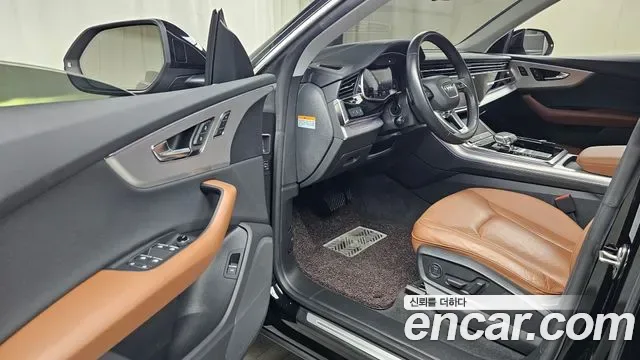 Audi Q8 45 TDI Premium, миниатюра 5