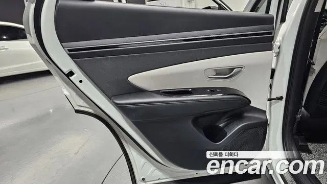 Hyundai TUCSON дизель 2.0 2WD Inspiration, миниатюра 3