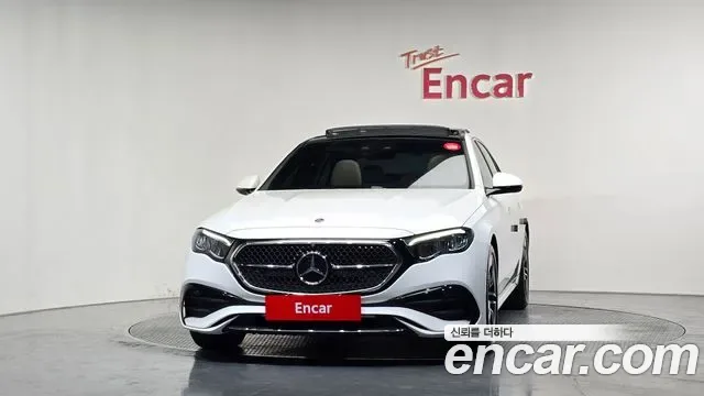 Mercedes-Benz E-Class E200 AMG Line, миниатюра 23