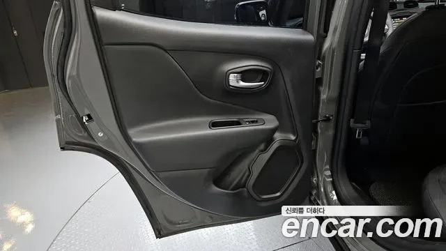 Jeep Renegade, миниатюра 17