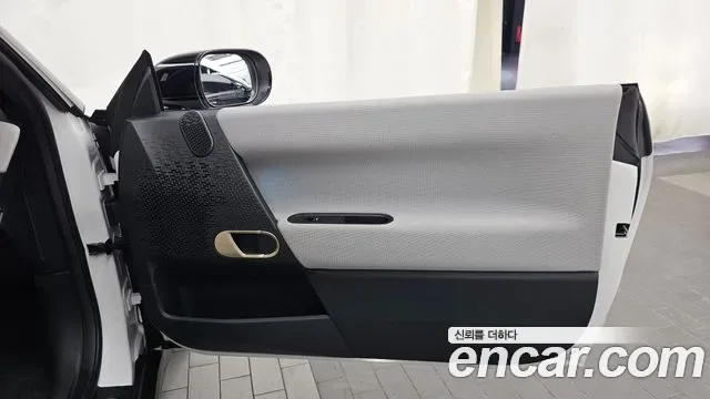 MINI Cooper SE, миниатюра 9
