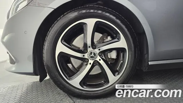 Mercedes-Benz E-Class E250, миниатюра 27
