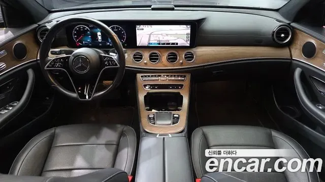Mercedes-Benz E-Class E250, миниатюра 21