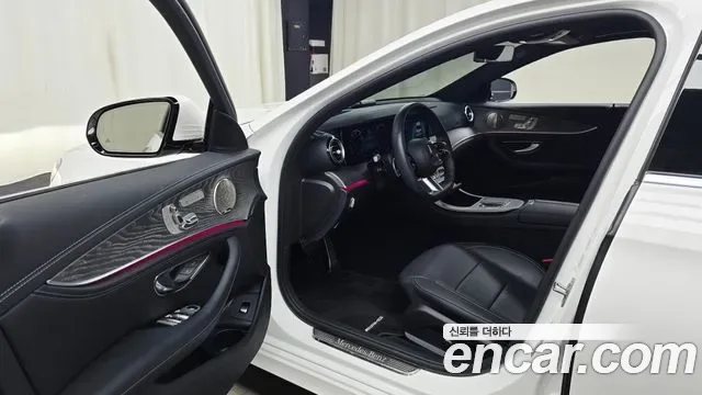 Mercedes-Benz E-Class E350 4MATIC AMG Line, миниатюра 4