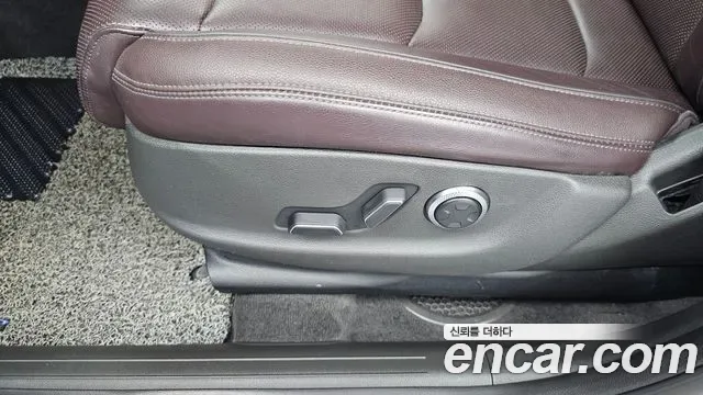 Genesis GV70 2.5T бензин AWD ( ), миниатюра 19