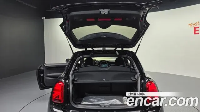 MINI Cooper SE III, миниатюра 5