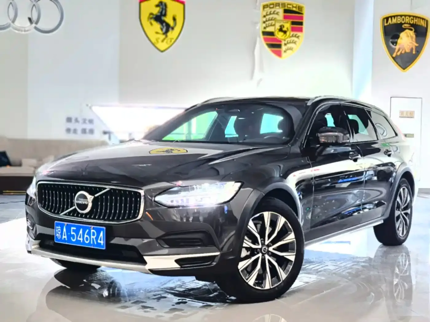 Volvo V90