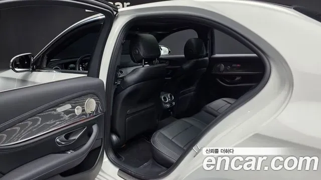 Mercedes-Benz E-Class E350 4MATIC AMG Line, миниатюра 19