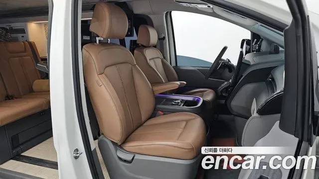 Hyundai Staria 4WD Prestige 4 мест, миниатюра 8