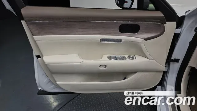 Genesis G90 (RS4) бензин 3.5 Turbo e-S/C AWD ( ), миниатюра 18