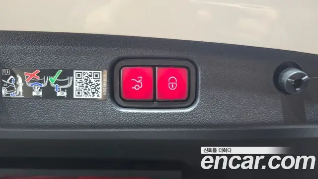 Mercedes-Benz E-Class E200, миниатюра 18