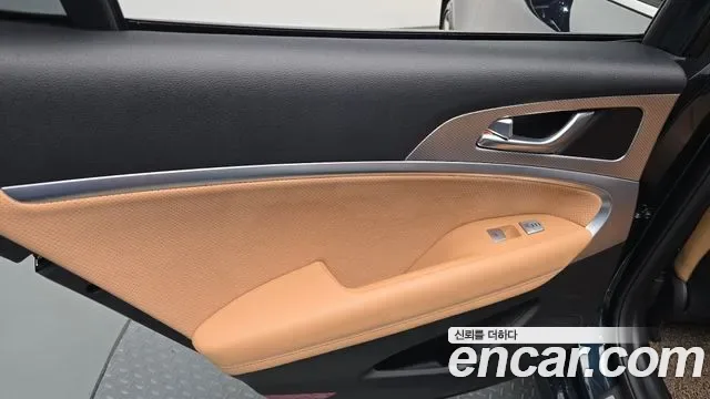 Genesis G70 бензин 2.0T 2WD ( ), миниатюра 7