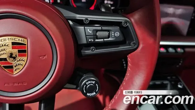 Porsche 911 4 GTS, миниатюра 15