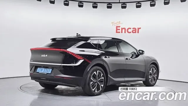 Kia EV6, миниатюра 6
