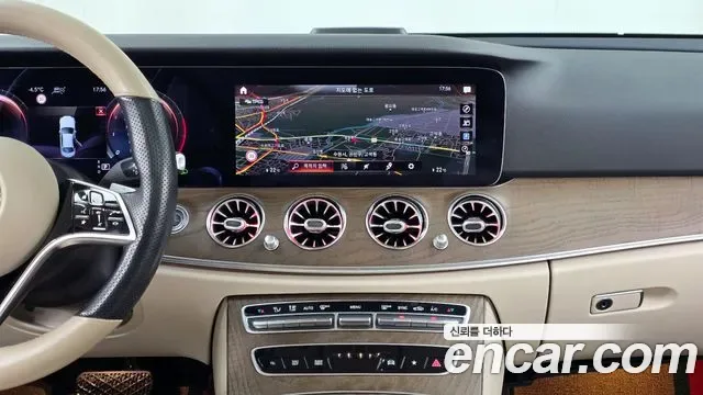Mercedes-Benz E-Class E250, миниатюра 17