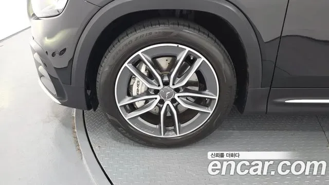 Mercedes-Benz GLB AMG GLB35 4MATIC, миниатюра 8