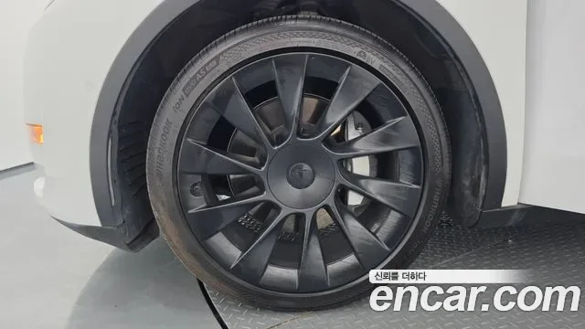 Tesla Y AWD, миниатюра 5