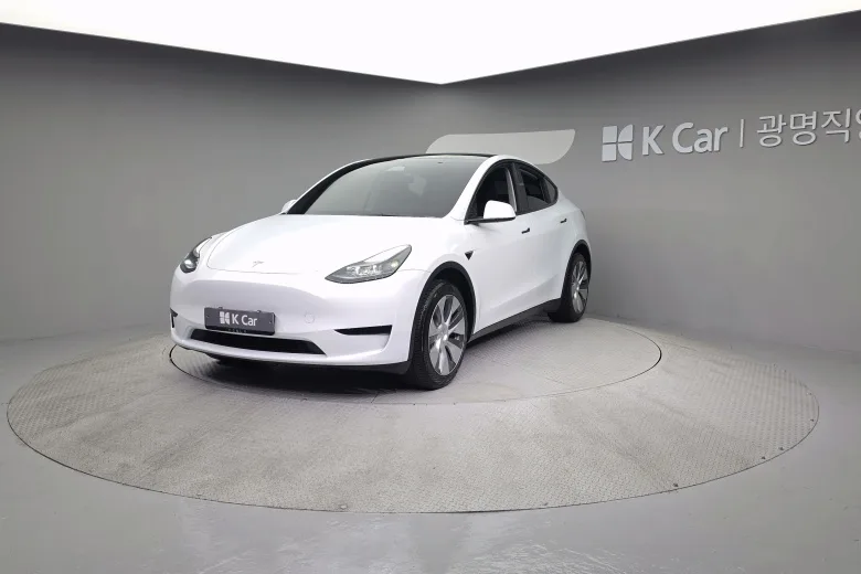 Tesla Y RWD