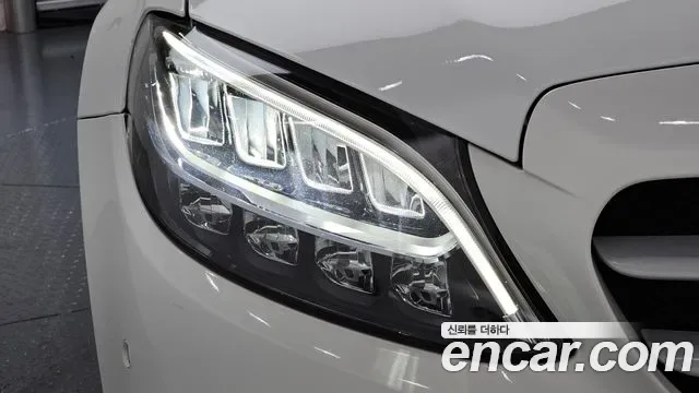 Mercedes-Benz C-Class C200, миниатюра 29