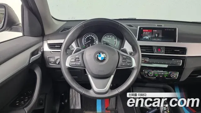 BMW X1 xDrive 20i, миниатюра 23