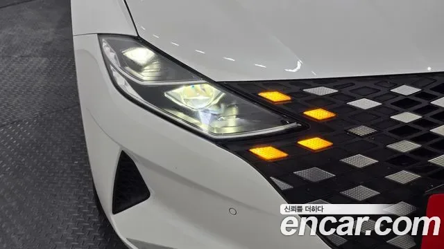 Hyundai Grandeur Premium, миниатюра 10