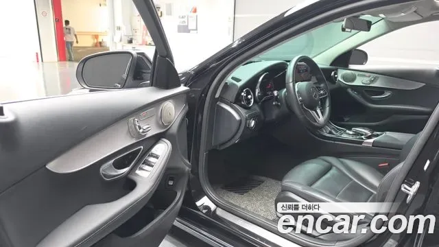 Mercedes-Benz C-Class C200, миниатюра 21