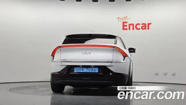 Kia EV6, миниатюра 5
