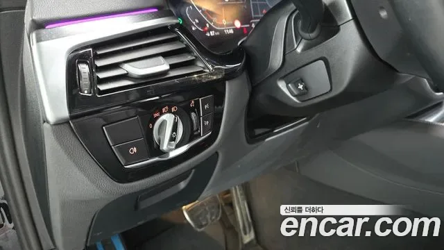BMW 5 (G30) 520i M, миниатюра 9