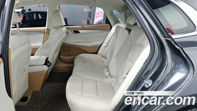 Hyundai Grandeur Calligraphy, миниатюра 3