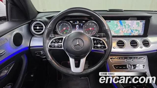 Mercedes-Benz E-Class E250, миниатюра 10