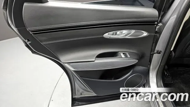 Genesis GV70 2.5T бензин AWD ( ), миниатюра 22